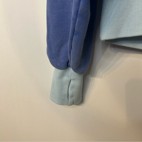 Offline by Aerie Half Zip Hoodie, Size XS, Retro Blue and White Sweatshirt - Picture 4 of 9
